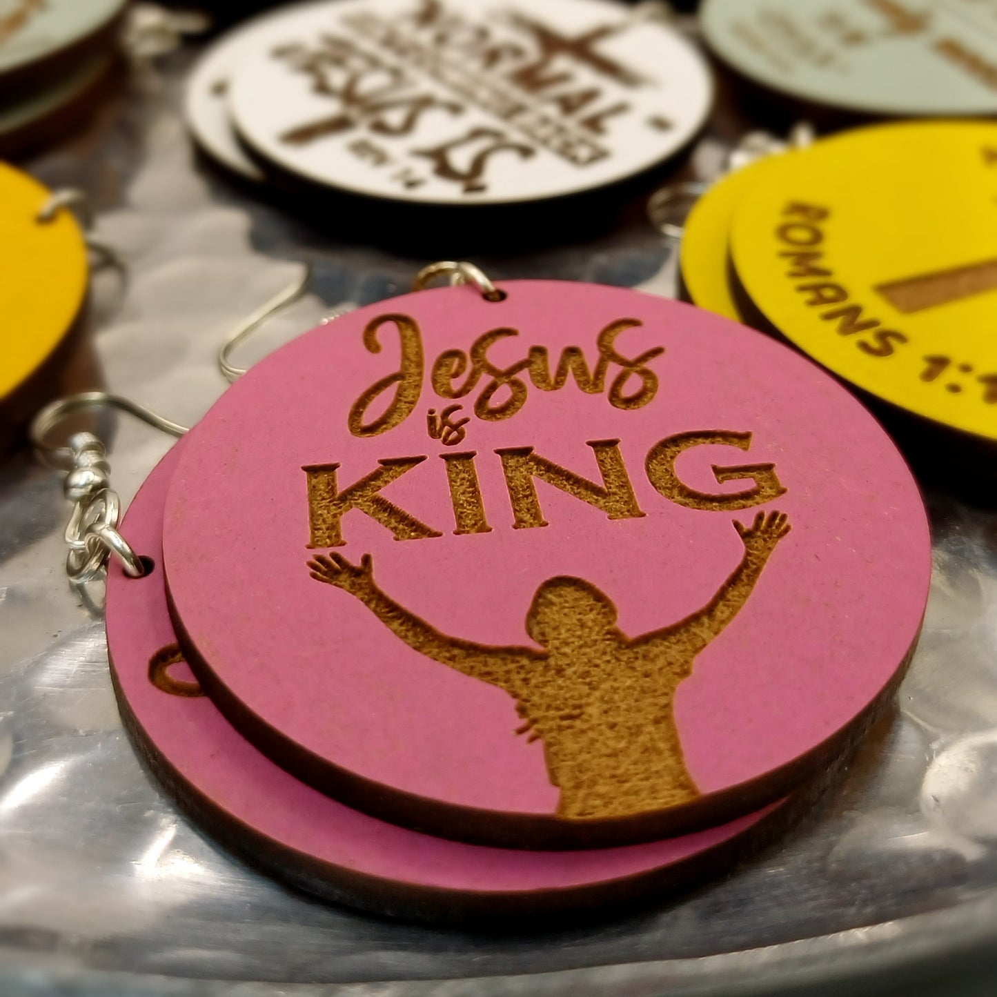 Jesus Is King Pink