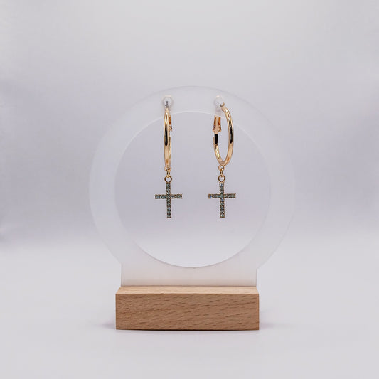 Cross Pendant Gold